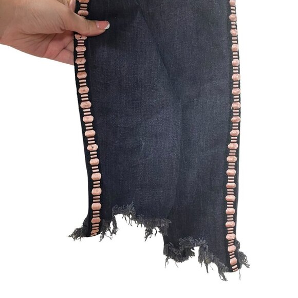 2/$30 Zara Premium Denim Collection Black Jeans with Pink Embroidery Size 4 - Picture 12 of 16